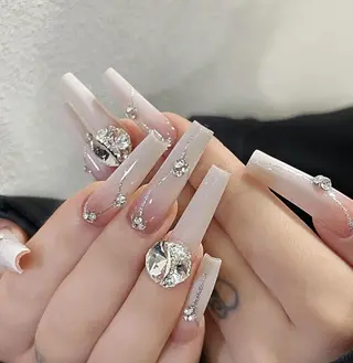 ネイル 🎀 KiKi_nailのネイルデザイン