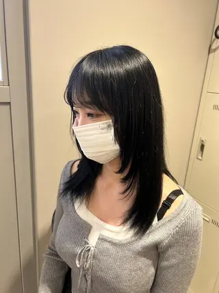 ロング カラー 抜け感レイヤー︴ ニュアンスカラーのヘアスタイル