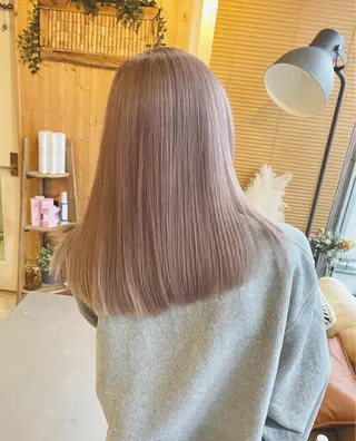 セミロング ハイトーン belle ナホのヘアスタイル