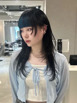 ロング 上品ハイトーン×艶 カラー🤍／ふうかのヘアスタイル