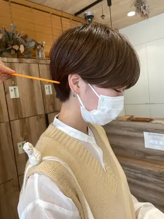 ショート カラー 似合わせ レイヤー須川のヘアスタイル