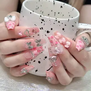 ネイル Queens 榊 まおのネイルデザイン