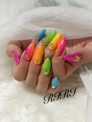 ネイル riri オーナーのネイルデザイン