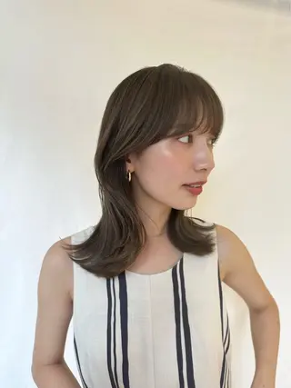 ミディアム ボブ.艶髪 髪質改善.縮毛矯正のヘアスタイル