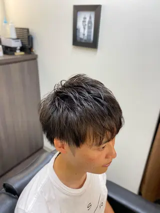 ショート メンズ KUTSUKAKE YUTOのヘアスタイル