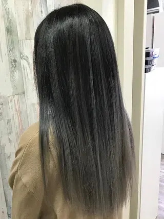 セミロング カラー 艶髪🫧髪質改善 縮毛矯正✨影山湧市のヘアスタイル