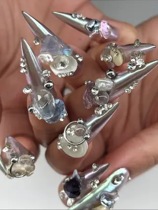 ネイル XIINHNAIL 船橋店　馬詰ちゃんのネイルデザイン