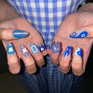 ネイル Nail by Licorneのネイルデザイン