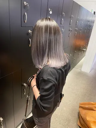 ロング カラー ヘアアレンジ マツエク・マツパ 🧸ハイトーン🧸 ゆっきー🧸のヘアスタイル