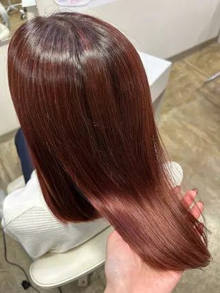 ミディアム 西川 礼菜のヘアスタイル