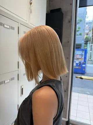 ミディアム カラー 【🥀履歴修正🥀】 ハイトーン職人/拓真のヘアスタイル