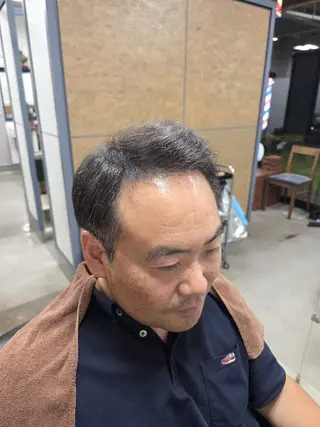 ショート 湯浅 俊貴のヘアスタイル