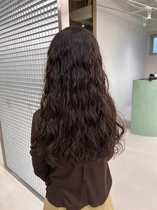 ロング パーマ ロングパーマ/ 海外レイヤー/表参道のヘアスタイル