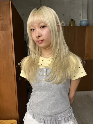 ミディアム カラー 村田 流彩のヘアスタイル