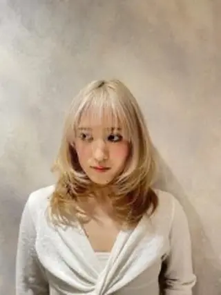 セミロング カラー 渡邊 美優のヘアスタイル