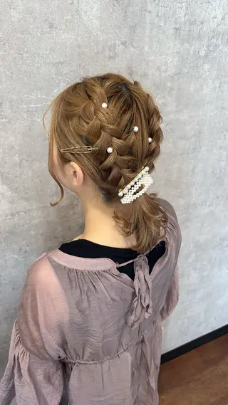 ヘアアレンジ 艶髪/透明感カラー 下山 萌華のヘアスタイル