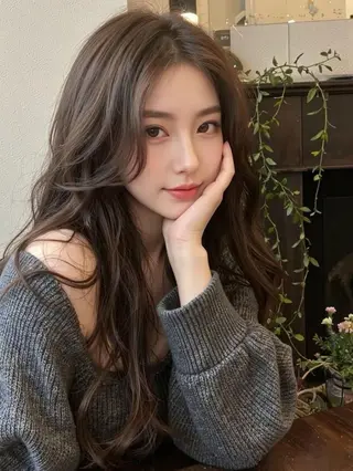 ロング カラー センターパート特化 井上健太のヘアスタイル
