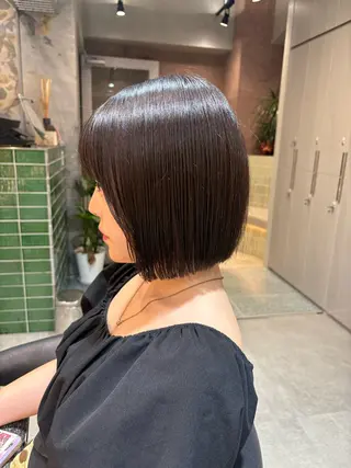 ショート オリーブベージュ/ボ ブ縮毛矯正たまき🧡のヘアスタイル