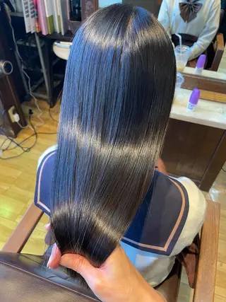 ロング duaPAPASS 森本歩のヘアスタイル