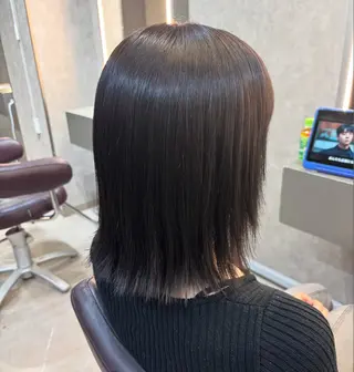 ミディアム カラー 浦川 まどかのヘアスタイル