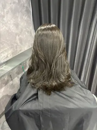 カラー nameless miichiのヘアスタイル