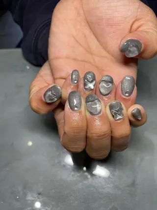 ネイル LAVISH 大和店 🤱子連れ大歓迎のネイルデザイン