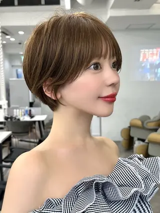 ショート ショートヘア くすみカラー、大場猛のヘアスタイル