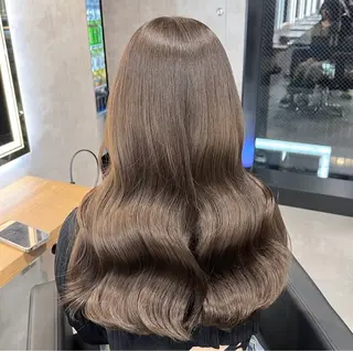ミディアム カラー ヘアアレンジ レイヤー×透明感カラ ーHAYATOのヘアスタイル