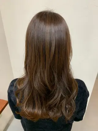 ロング 三好 羽美のヘアスタイル