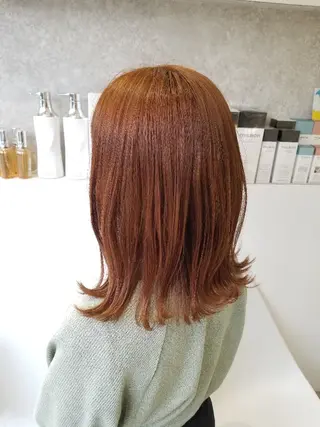 ミディアム カラー 森下 栞奈のヘアスタイル