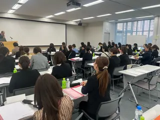 丸の内ヒルズ 今井琴恵のエステ・リラクイメージ