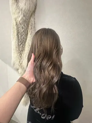 ロング カラー 大石 楓のヘアスタイル