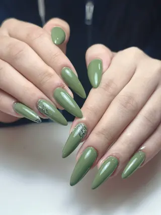 ネイル NIE NAIL Luxeのネイルデザイン