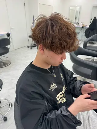 パーマ メンズ 💫メンズ特化💫 MIU/海外風のヘアスタイル