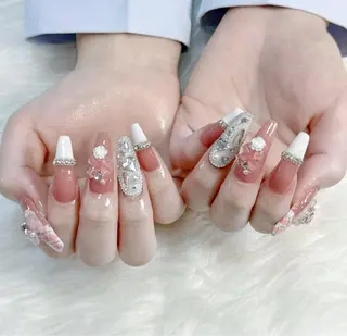 ネイル Hin Hana Nailのネイルデザイン