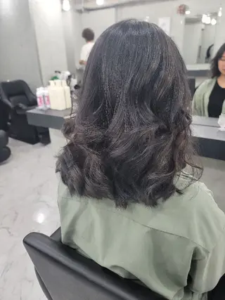 セミロング カラー ヘアアレンジ ❇️安達 優心❇️ レイヤー/艶髪特化のヘアスタイル