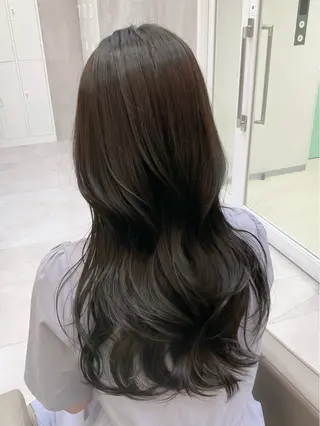 セミロング カラー ヘアアレンジ 赤み消し🫧韓国ヘア 🫧藤岡誠也のヘアスタイル