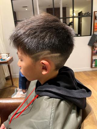 メンズ キッズ 佐藤 宰 OZ桑野店のヘアスタイル