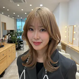 セミロング 🎀ブリーチ 🌈デザイン♡BoNのヘアスタイル