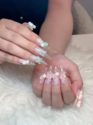 ネイル Julli ジュリのネイルデザイン