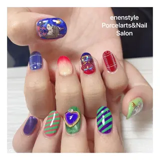 ミディアム ネイル 🐾enen style 🐾のネイルデザイン