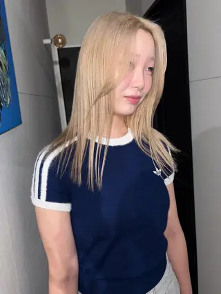 ロング カラー eim AYUKAのヘアスタイル