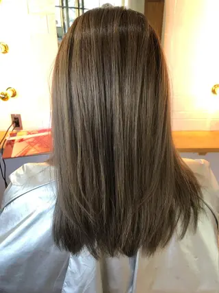 セミロング カラー 髪質改善⭐️透明感 カラーノグチショウタのヘアスタイル