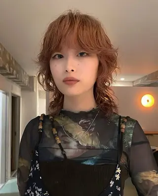 ミディアム カラー ナホ/ハイトーン/ ブリーチ/ヘッドスパのヘアスタイル
