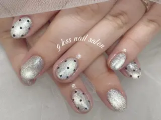 ネイル りこ🫧 gloss nailのネイルデザイン