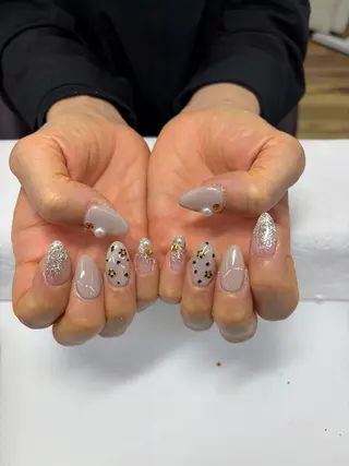 ネイル ⠀ m.tのネイルデザイン