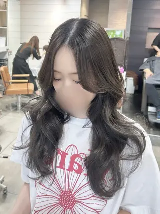 ロング レイヤー/艶髪カラー 森本くるみのヘアスタイル