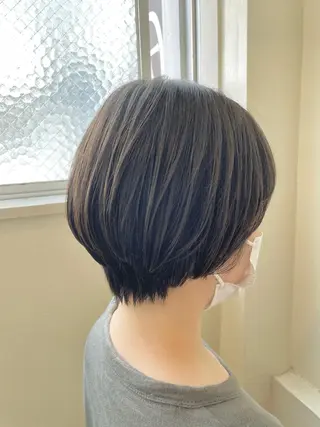 ショート カラー 西宮ハイトーンカラー ひらり💜のヘアスタイル