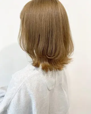 ミディアム カラー レイヤー/大人ボブ| ワタナベ リョウカのヘアスタイル