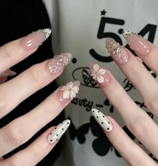 ネイル Anna Melia Nailのネイルデザイン